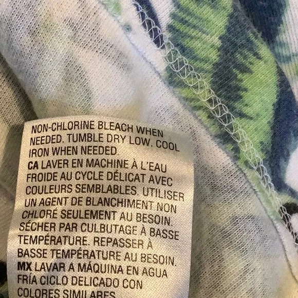 Tropical Parrots Long Sleeved Tee Shirt Plus Size 2X Karen Scott Resale - Picture 10 of 14